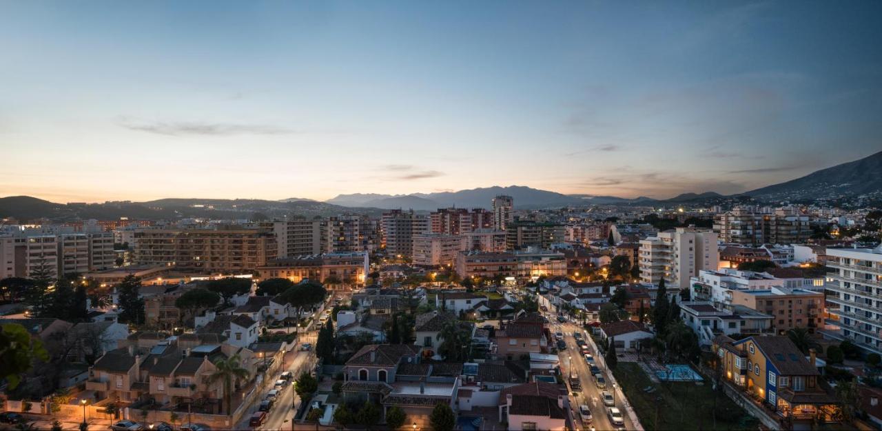 Las Piramides Fuengirola Luaran gambar